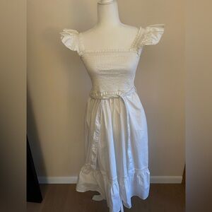 White cotton dress by Leota new size M